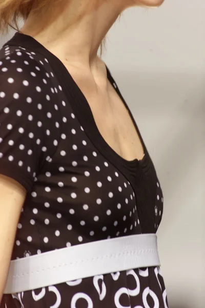 Look 10